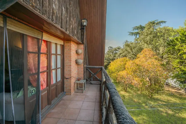 Mansión residencial: Privacidad, naturaleza y gran potencial en Villanueva de la Cañada — 37