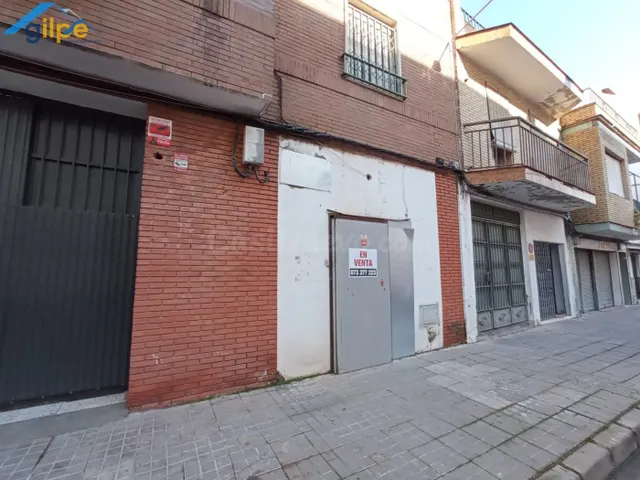 GRAN LOCAL COMERCIAL CON ESCAPARATE EN AVDA SE SAN JOSÉ - foto 3
