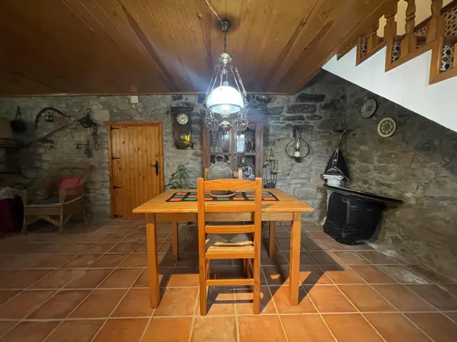 MASIA DE 4 habitaciones EN FONOLLOSA — 7