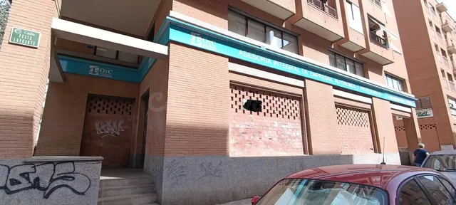 GARAJE EN ZONA MENENDEZ PIDAL - foto 5