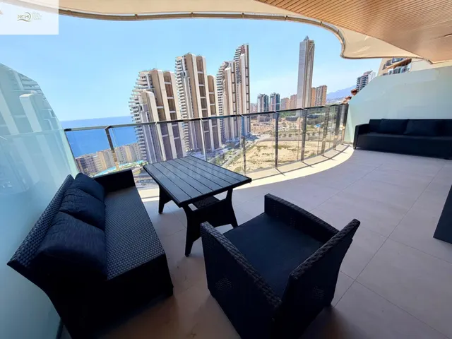 EXCLUSIVO MODERNO PISO EN BENIDORM PONIENTE - foto 2