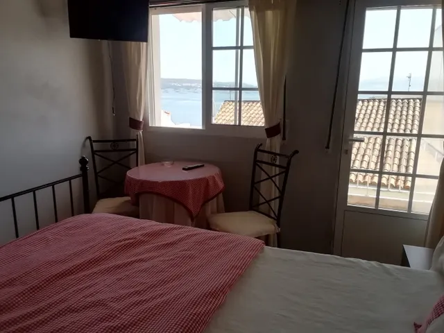 CASA DE ALQUILER TURISTICO EN MUROS. CAMINO INGLES. — 40