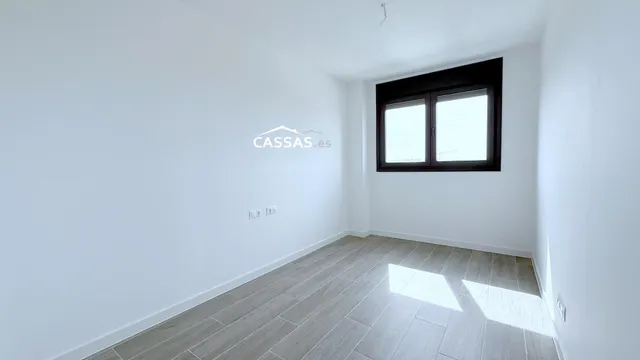 ALOVERA - Obra nueva. Ático con terraza de 7m2, 3 habitaciones, 2 baños, 2 plazas de garaje, Trastero y piscina. — 24