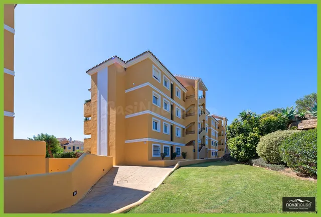 PRECIOSO PISO CON VISTAS AL MAR, IDEAL PARA VIVIR O INVERTIR — 3
