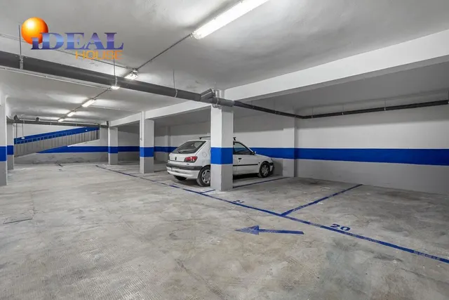 PARKING DE 30 PLAZAS EN PLENO CENTRO DE GRANADA — 6