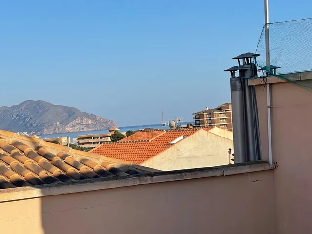 Coqueto apartamento con vistas al mar — 16