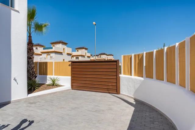 Nueva villa con piscina privada — 30