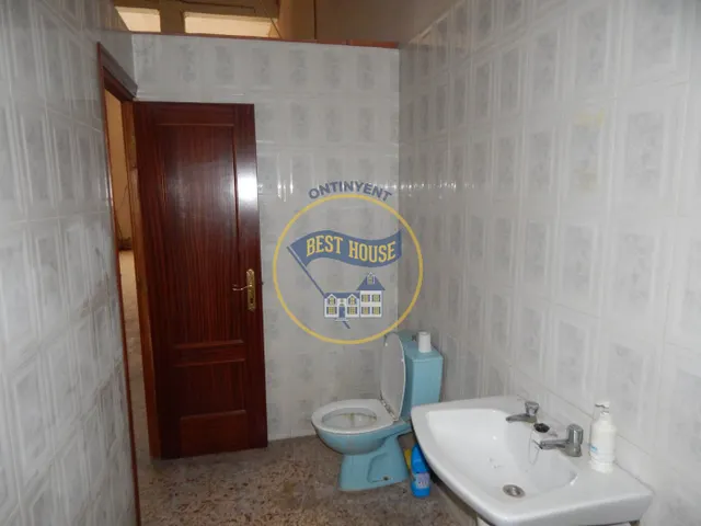 DOS LOCALES EN UNO EN PLANTA BAJA EN BOCAIRENT — 5