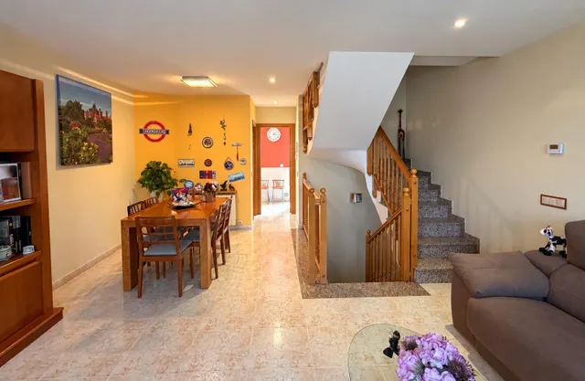 FANTÁSTICA CASA CON JARDÍN Y PISCINA!!! — 8