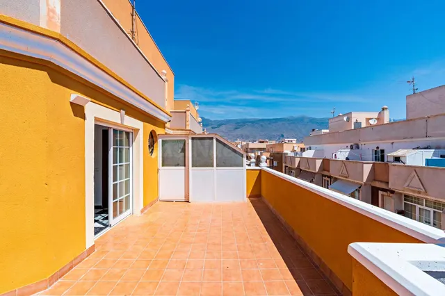ÁTICO EN EL EJIDO, CON UNA TERRAZA DE ENSUEÑO - foto 2