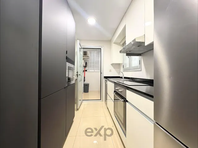 Piso en primera linea de playa de 2 habitaciones y 2 baños con terraza, piscina, garaje y trastero en Marina d’Or — 9