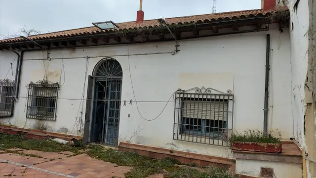 SE VENDE CASONA EN DUEÑAS — 6