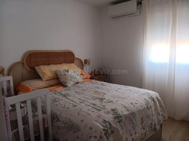 ✨ ¡Piso reformado con terraza y vistas despejadas en Barriad - foto 5