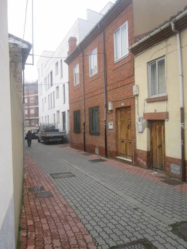 SE VENDE CASA EN EL CENTRO DE VALENCIA DE DON JUAN