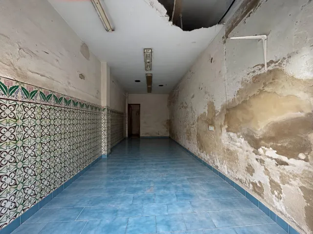 OPORTUNIDAD...EN PLENO CORAZON DEL CABAÑAL...DOS CASAS COMPLETAS A LA VENTA — 34