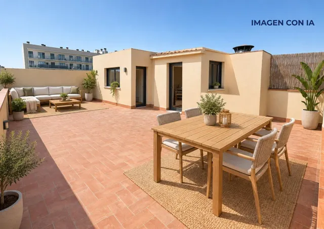CASA TOTALMENTE REFORMADA CON GARAJE Y GRAN TERRAZA SOLÁRIUM — 15