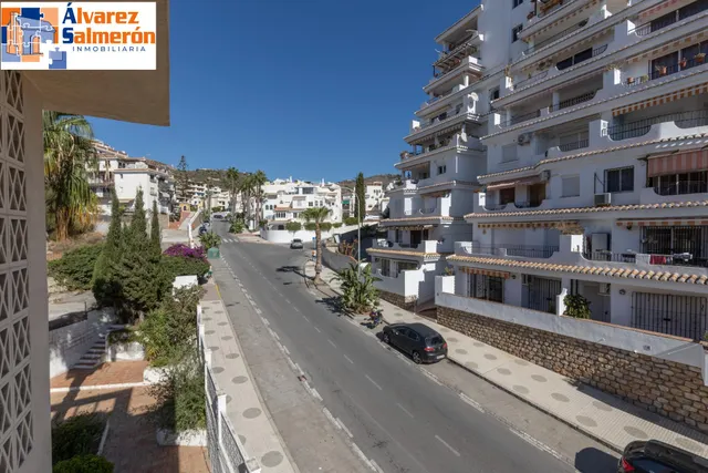 ¡exclusivo apartamento en primera linea de playa con reforma integral de alta gama! — 20