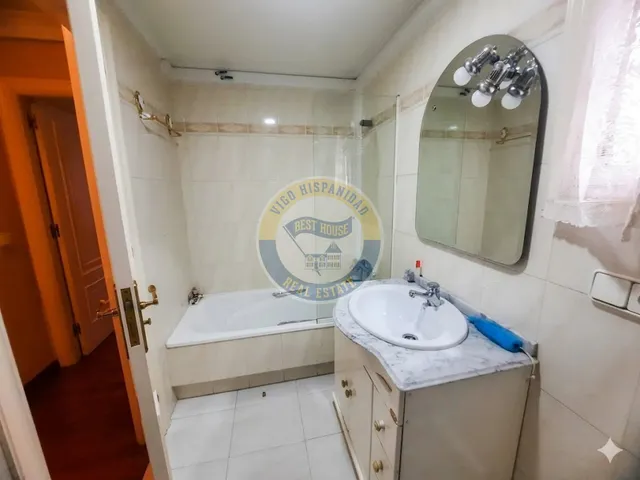 PISAZO DE LUJO CON GARAJE EN ROSALÍA DE CASTRO – VIGO — 21