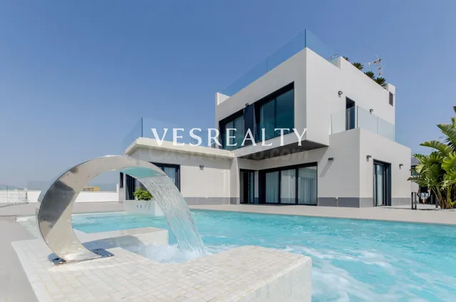 Villa 3 habitaciones 194m² en venta - Campoamor