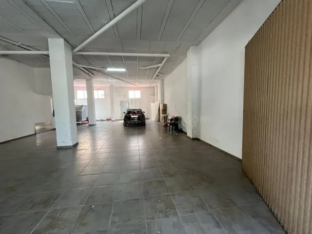 LOCAL COMERCIAL CENTRICO EN ALMANSA - foto 3