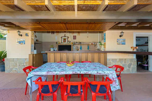 Villa exclusiva en La Nucía | parcela de 3.947 m2, piscina privada y amplias zonas de ocio — 44