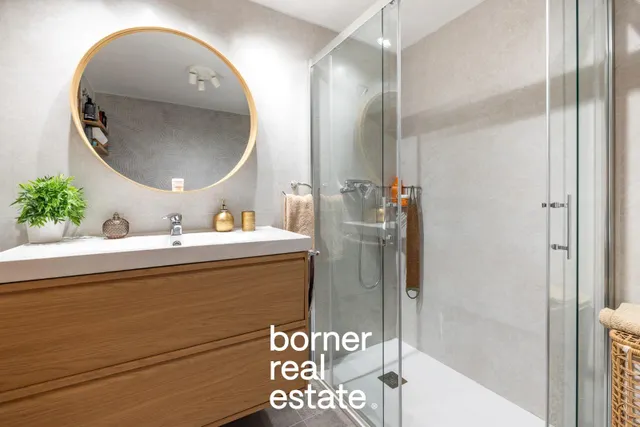 Piso en venta en Calle de Josep Puig i Cadafalch — 42