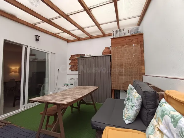 Piso de 138 m2 reformado con patio privado en Ciudad Jardín - foto 5