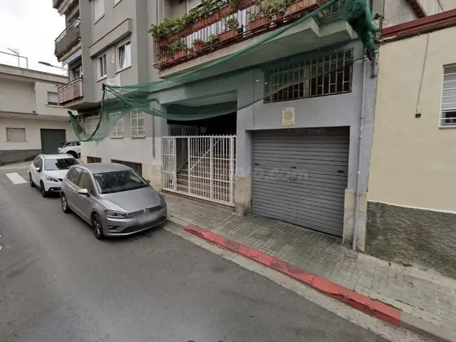 Oportunidad Única: Parking en Can Rull por solo 14.500€ - foto 2
