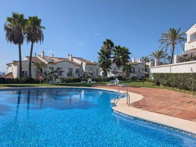 Casa de pueblo en Venta en Linea De La Concepcion, La Cádiz — 46