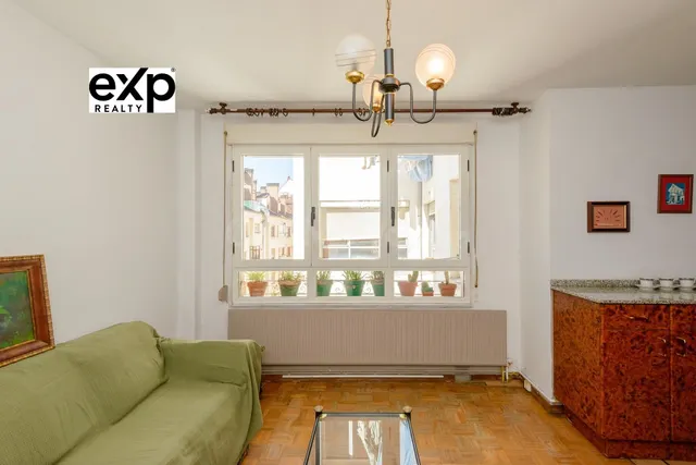 LUMINOSO PISO EN VENTA EN TEODORO CUESTA, 3, CIUDAD NARANCO, - foto 2