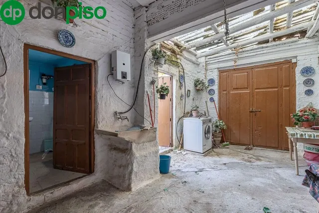 CASA CON TERRENO EN DURCAL — 16