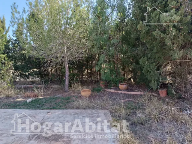 OPORTUNIDAD DE PROPIEDAD RUSTICA CON TERRENO Y PISCINA — 40