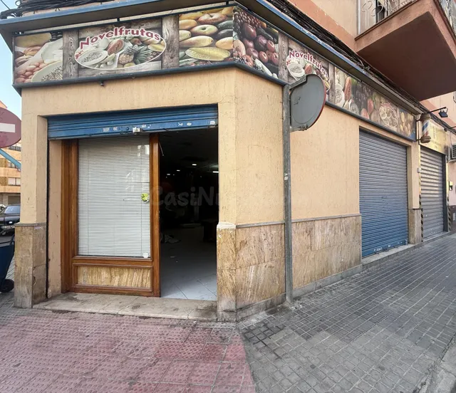 SE VENDE LOCAL COMERCIAL EN NOVELDA (ALICANTE) - foto 3