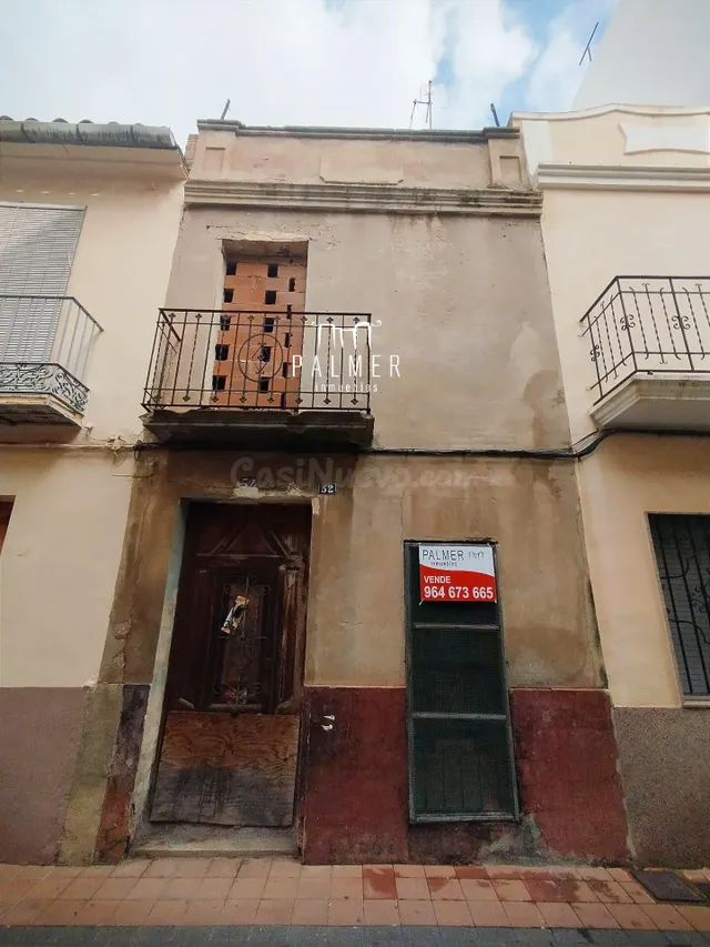 CASA CÉNTRICA CON MUCHAS POSIBILIDADES - foto 2