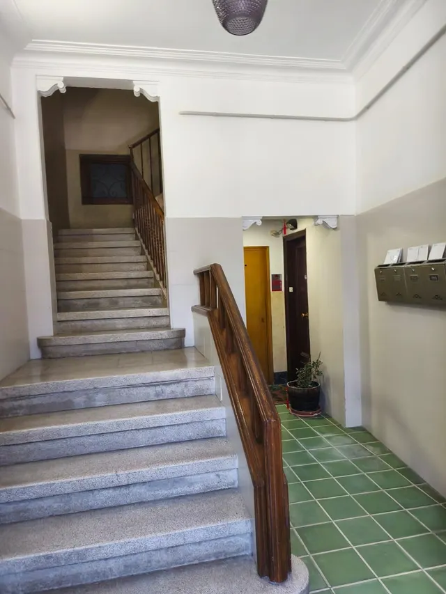 ¡Oportunidad Única para Inversores en Manresa! Joya Modernista con Gran Potencial — 21