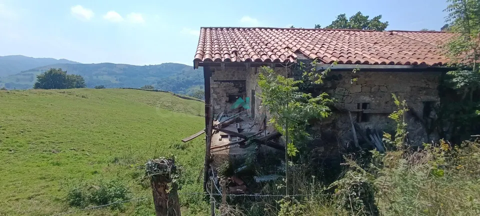 Se vende cabaña con terreno en Arredondo