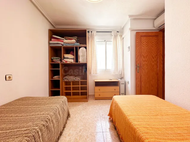 Bungalow de 2 dormitorios y 1 baño en los balcones (Torrevieja) — 26