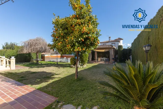 Chalet en venta en La Zubia con Licencia Turística — 48