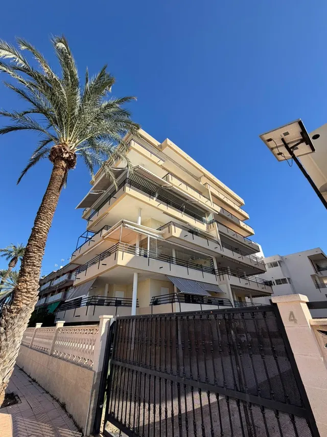 ¡Disfruta del Mediterráneo a primera línea del mar, en Santa Pola! — 20