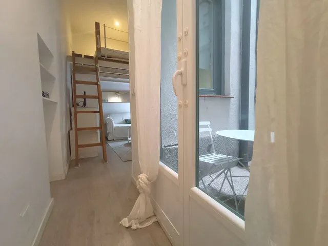 Piso 28m² en alquiler - Palacio — 24