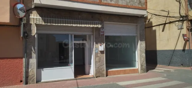 Local comercial 60m² en alquiler - Barrio de la merced