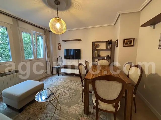 Piso alquiler — 3