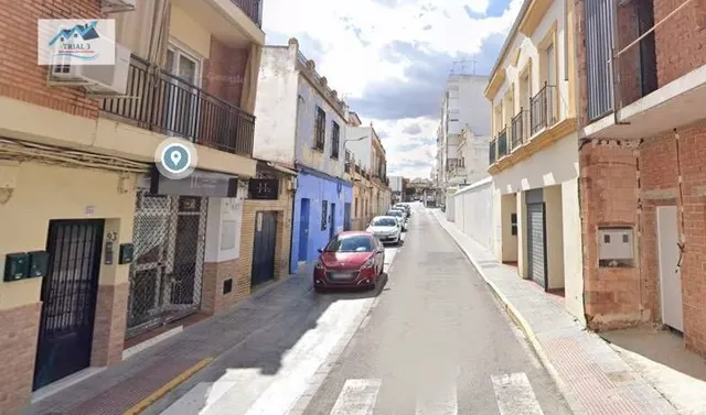 Venta de casa en Castilleja de la Cuesta (Sevilla)