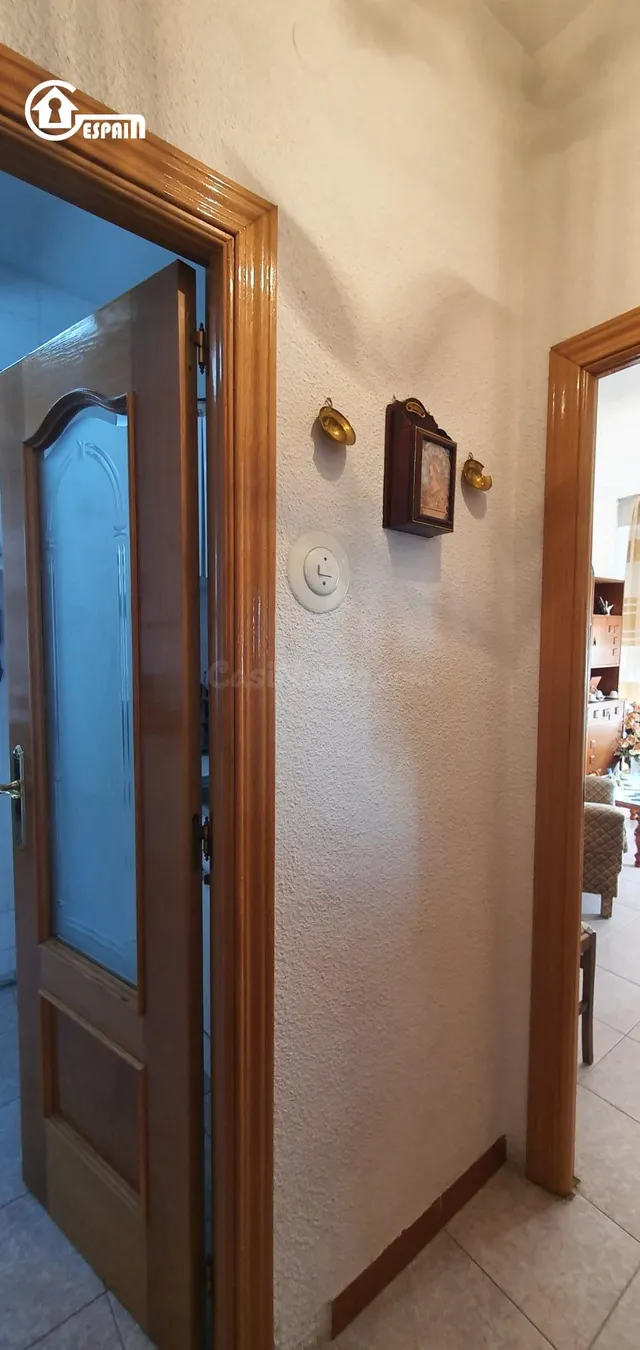 CASABANCO VENDE LOCAL MÁS DOS VIVIENDAS EN LLERENA. - foto 4