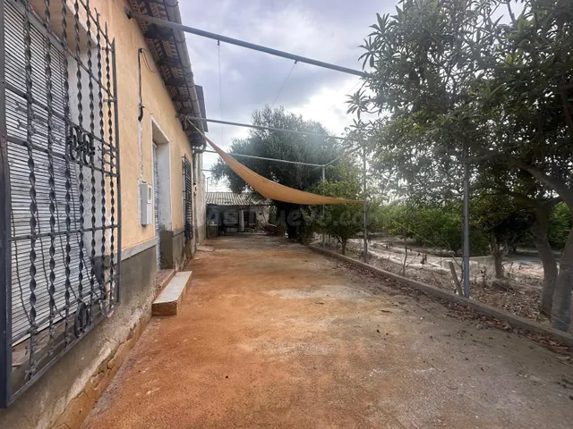 SE VENDE CASA DE CAMPO DE 246M2 Y TERRENO DE 6200M2 DE CULTI - foto 4
