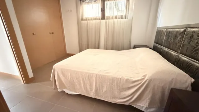 Espectacular Apartamento en Los Arenales del Sol con Vistas al Mar — 31