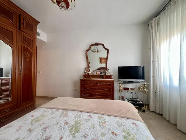 ¡espectacular piso con garaje, piscina, gimnasio y vigilancia 24 horas en calle maría maribrán! ✨ — 31