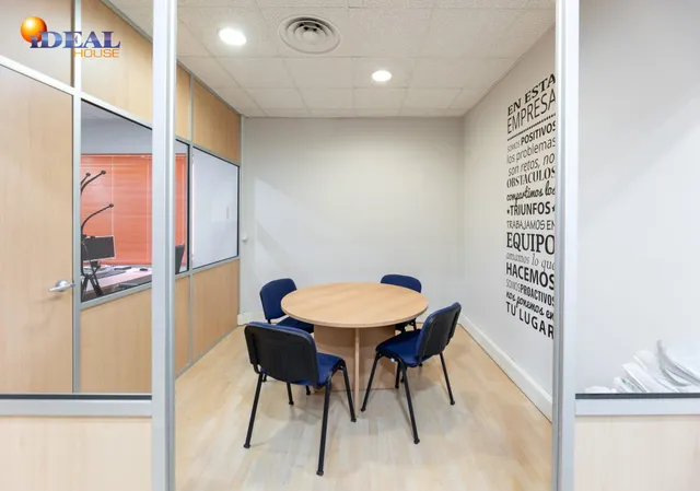 OFICINA EN EL CENTRO DE EMPRESAS GRANADA — 8