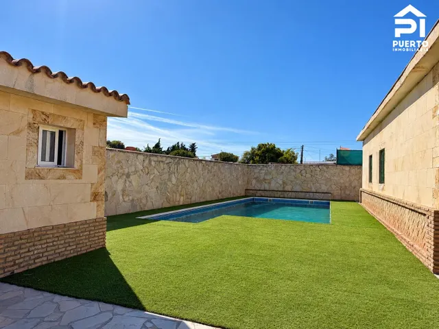 Dos casas, piscina privada y barbacoa en una parcela de 970 m2 — 4