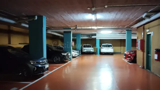 Parking de moto 5m² en alquiler - Eixample - foto 2